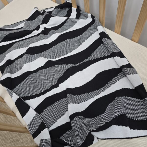 The Rolling Waves Blanket